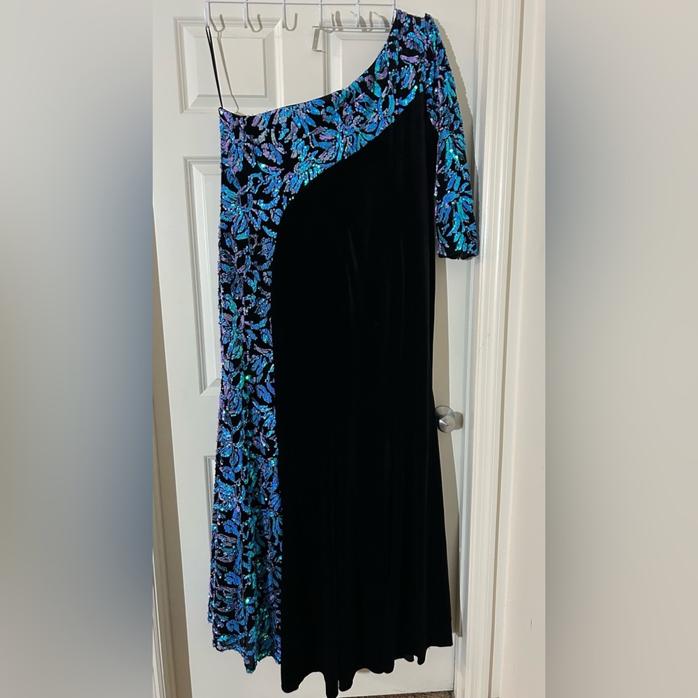 Elegant Black and Blue Evening Dress